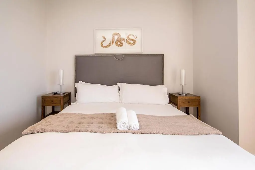 2202 Pullman Three Bedroom Luxury Penthouse Apartment Cape Town 0*,  South Africa