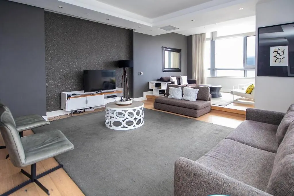 2202 Pullman Three Bedroom Luxury Penthouse Apartment Cape Town 0*,
